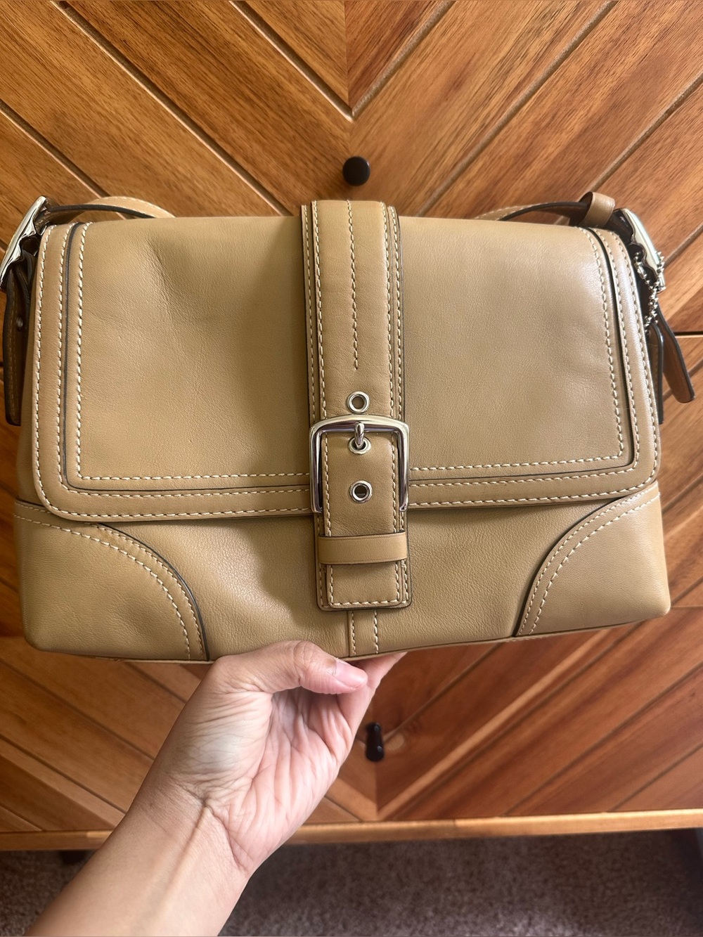 Coach Vintage Hampton Tan Leather Shoulder Bag with Buckle Detail